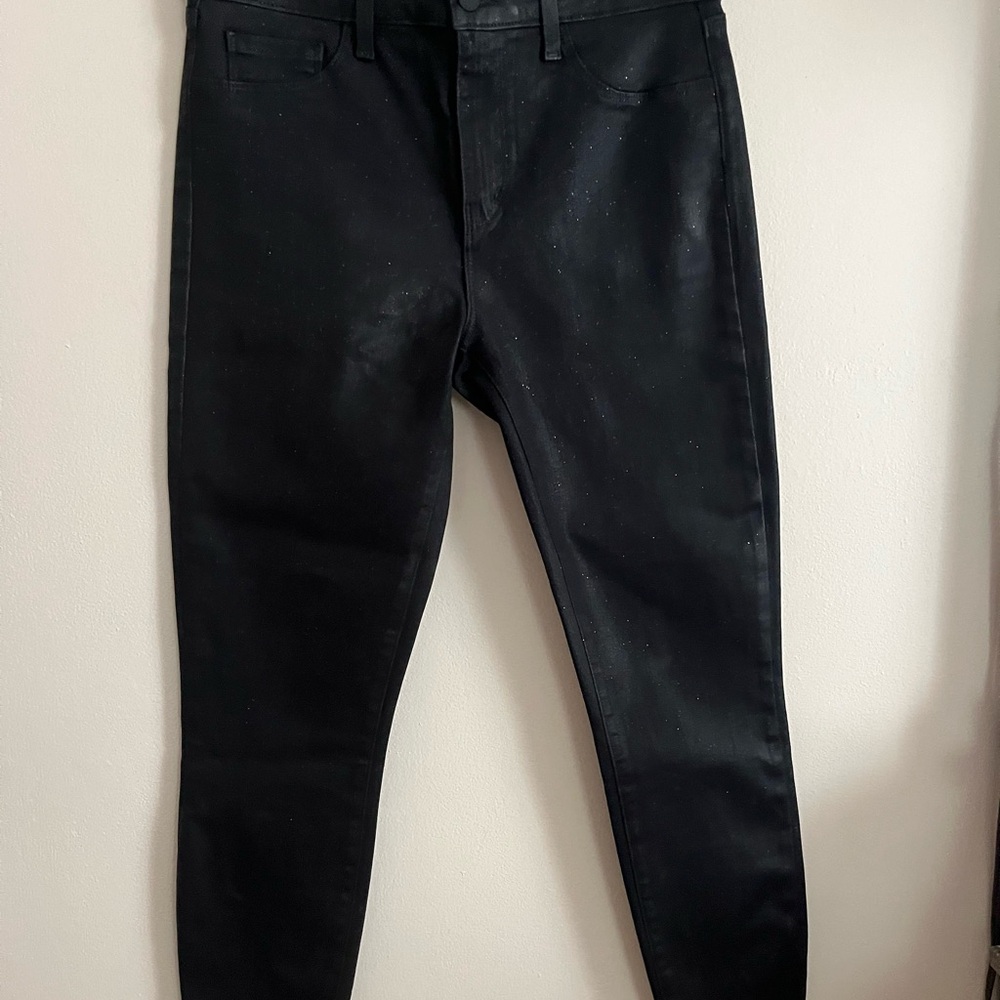 L’agence Slight Sparkles, - image 3